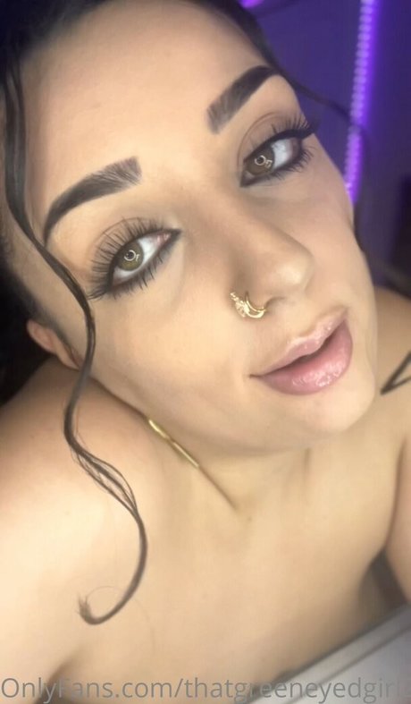 ThatGreenEyedGirl22 pornstar erotic pic