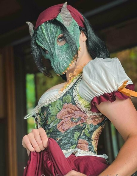 skinny brunette onlyfans sexy picture