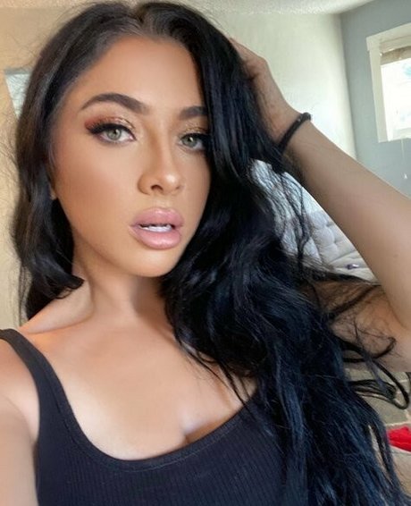 Babydesireex model adult picture