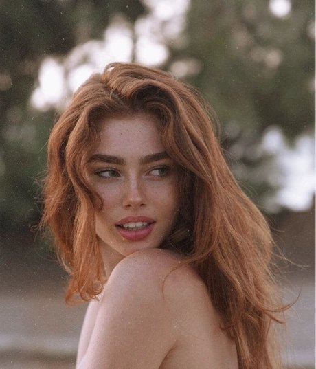 Eden Chanel star art image