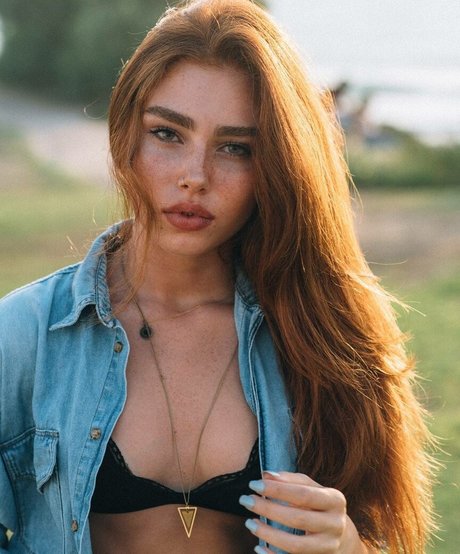 Eden Chanel high quality actress gallery