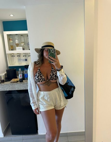 famous nude onlyfans hd image