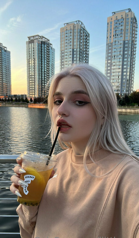 llittleeva pornstar nude images