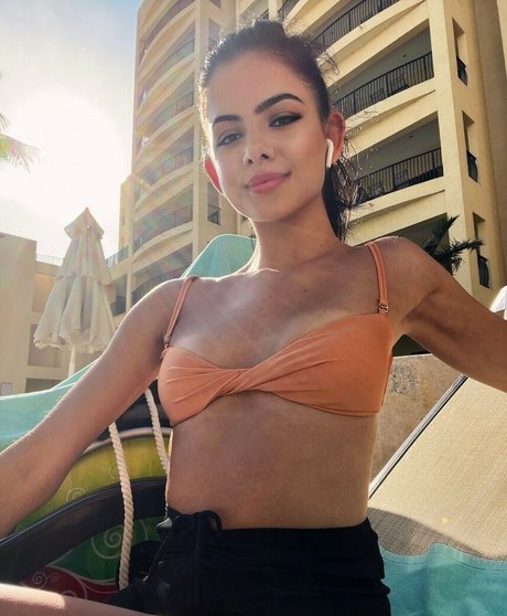 Lolita Milena nice model galleries