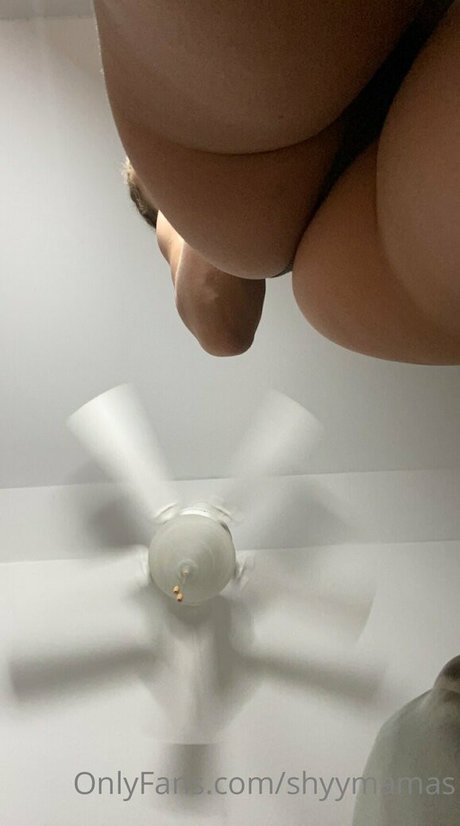 shyymamas exclusive model pic