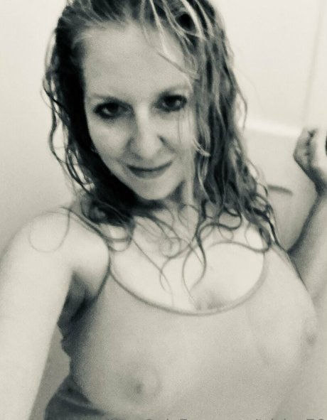 trishw76 high quality model img