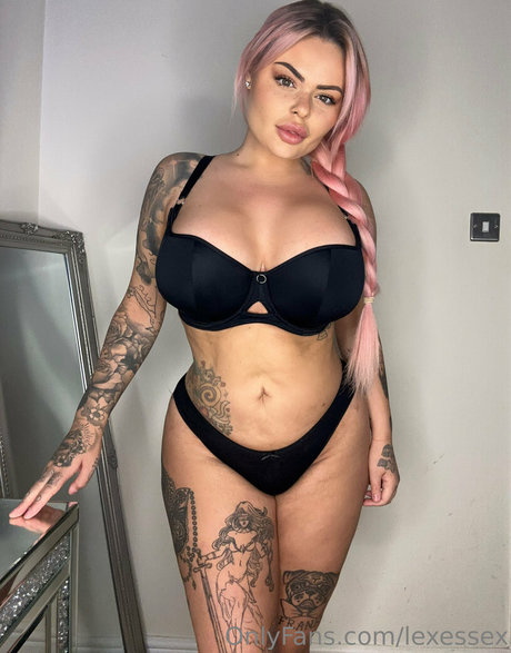 darcy xox model nudes archive