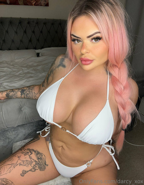 darcy xox naked actress img