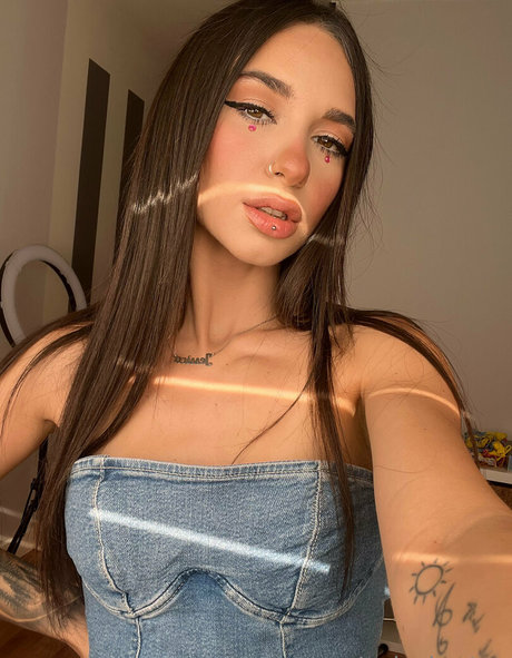 skinny babe onlyfans sexy nudes galleries