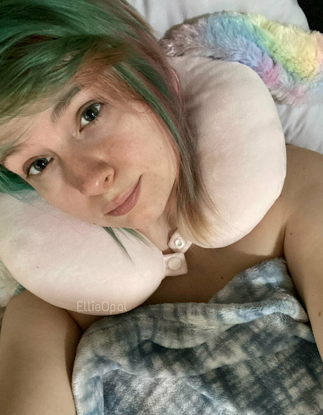 ellieopalfree star hot image