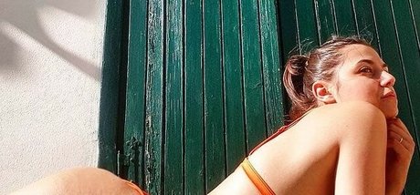 Deborah Neri model nudes pic