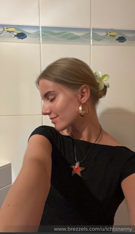 ichbinanny pretty actress pic