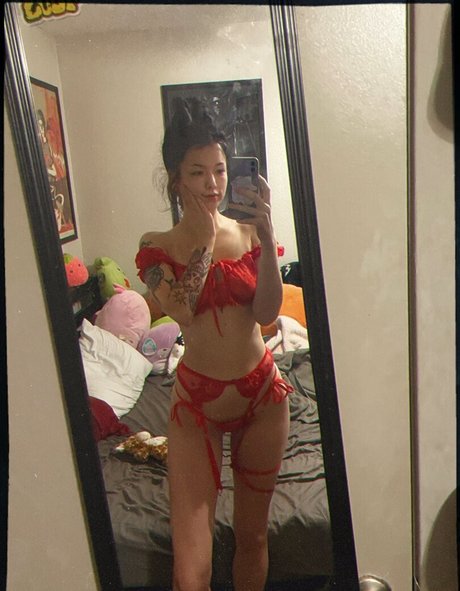 poisonxgirl model pretty photos