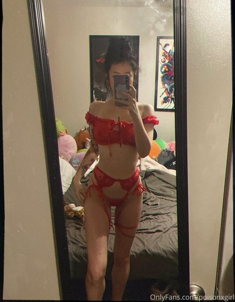 poisonxgirl nudes pornstar image