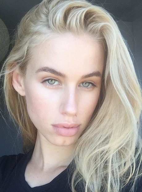 Rachel Kay nude model pics