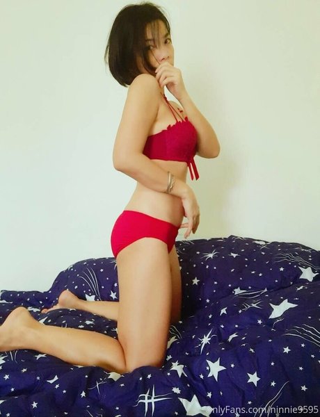 ninnie9595 nudes model images