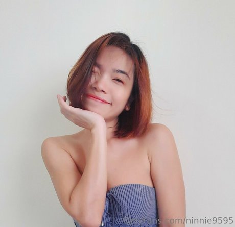 ninnie9595 naked star picture