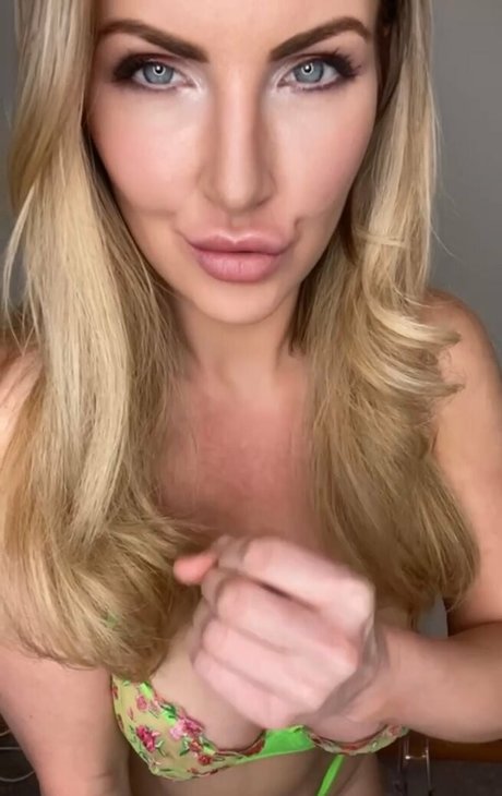 stepmomgeorgie xxx pornstar pic