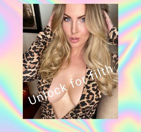 stepmomgeorgie pornstar nude image