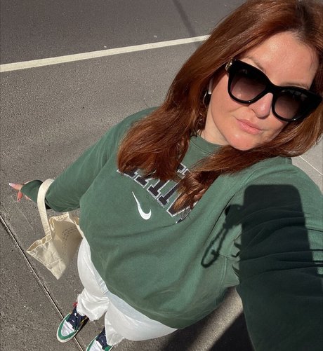 Rebecca Shortt star nude pics