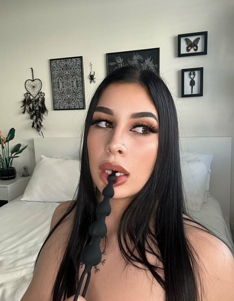 Carmenhanelx erotic actress pics