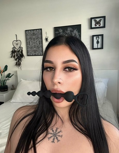 Carmenhanelx model hd gallery