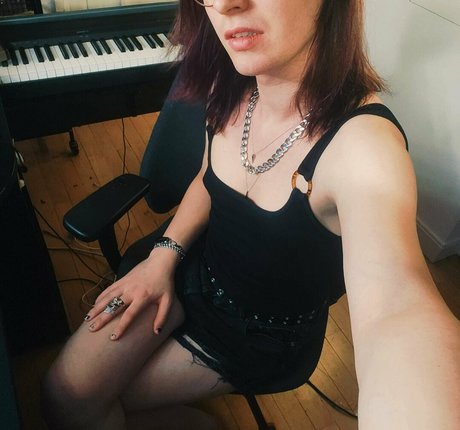 tattooed shemale onlyfans xxx photos