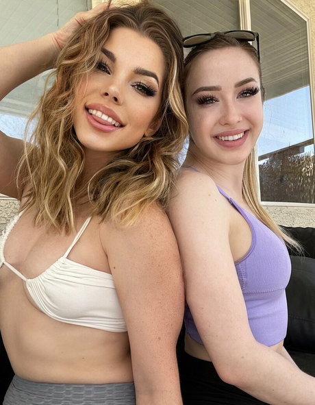 lesbian ass onlyfans naked galleries