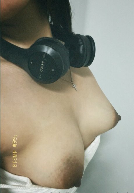 aikajo in exclusive actress photo