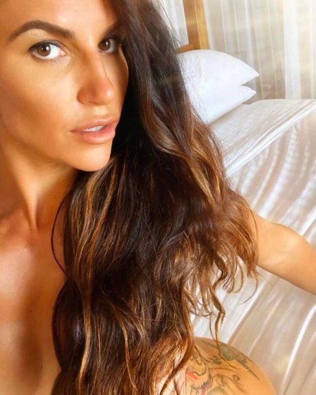 Robbie Hanna exclusive actress photo