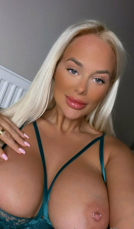 big tits nerd onlyfans sexy xxx photo