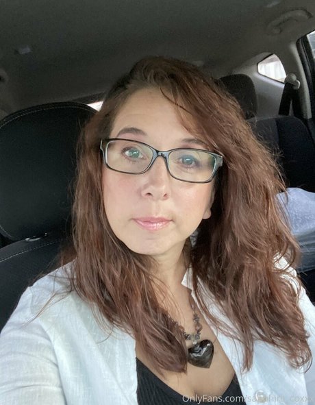 Sapphire Coxxx model exclusive photos