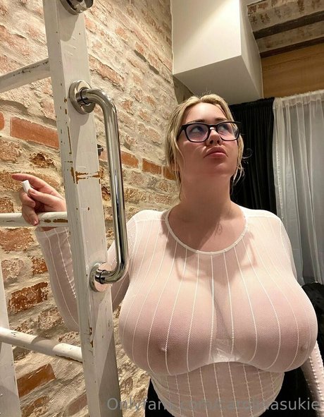 Carolina Sukie xxx pornstar photos