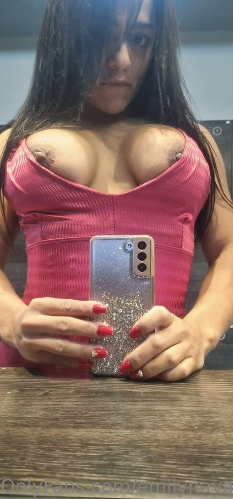 Emily Nava star porn photo