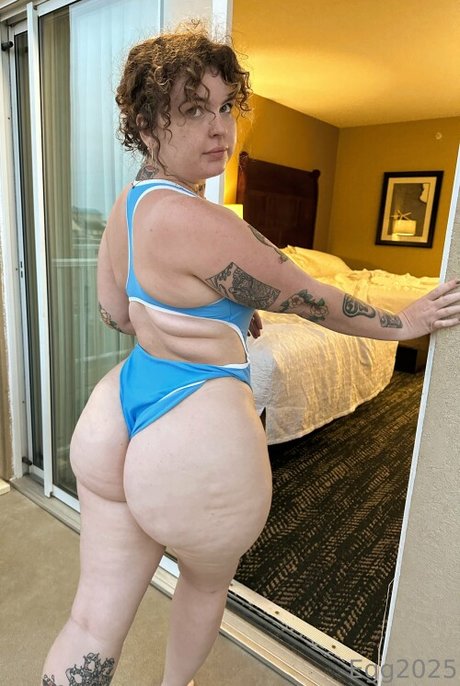 Egg2025 naked actress pics