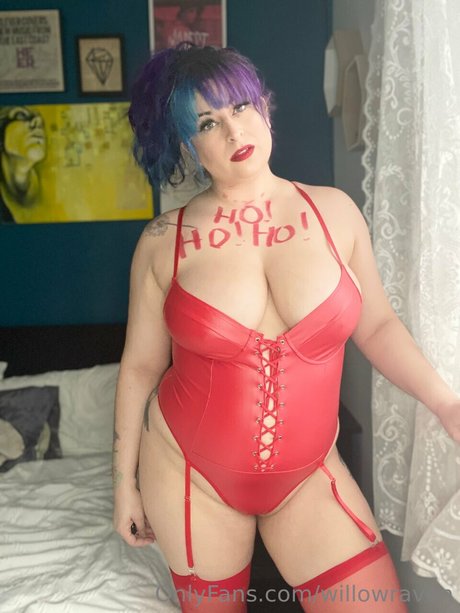 Willow Raven sexy pornstar photos