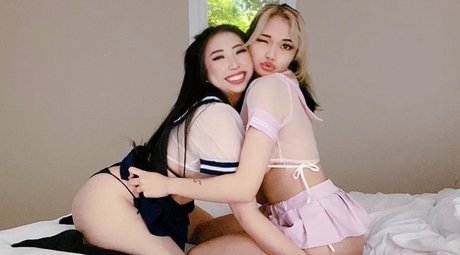 egirlren star nude archive