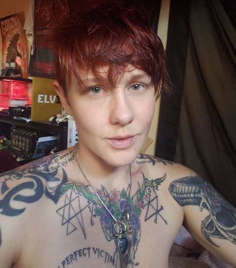 Autumn Ivy pornographic model pics