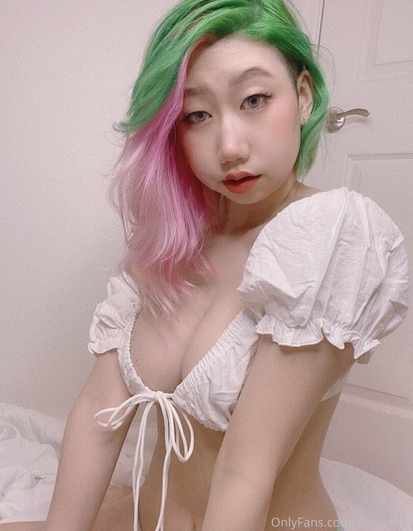 Danisaurz nude star pics