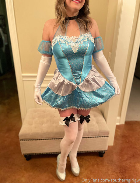 Southern Girl GW naked actress img