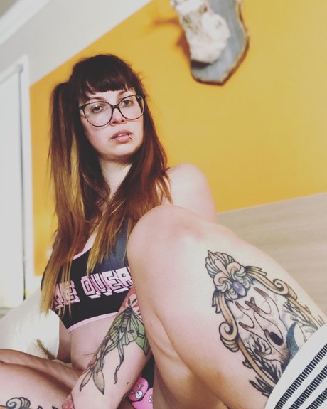 Ibiche star adult photos