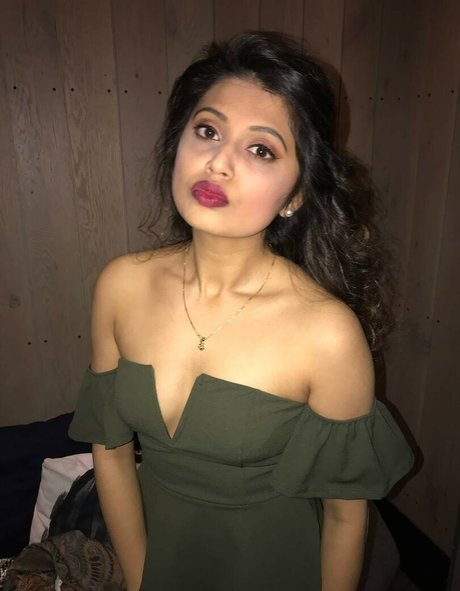 Extraperky high quality model picture