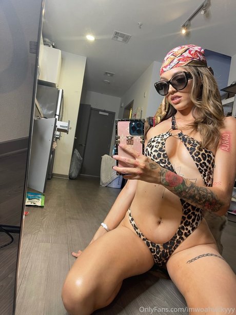 asian top onlyfans nice galleries