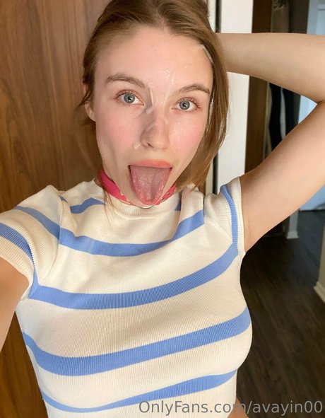 Ava Yin erotic actress image