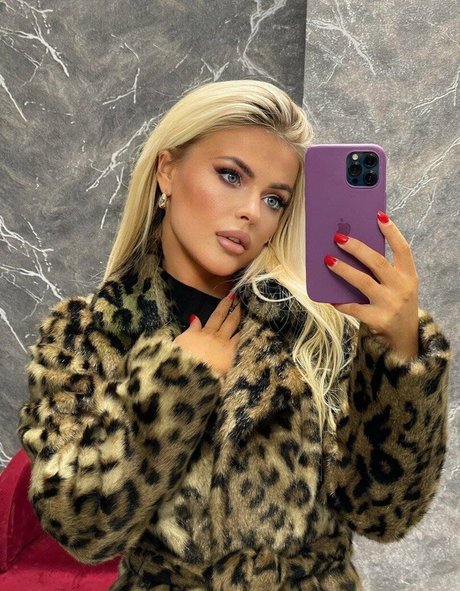 milf pantyhose onlyfans art nude photos