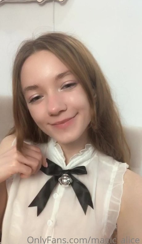 magic alice model high quality pictures