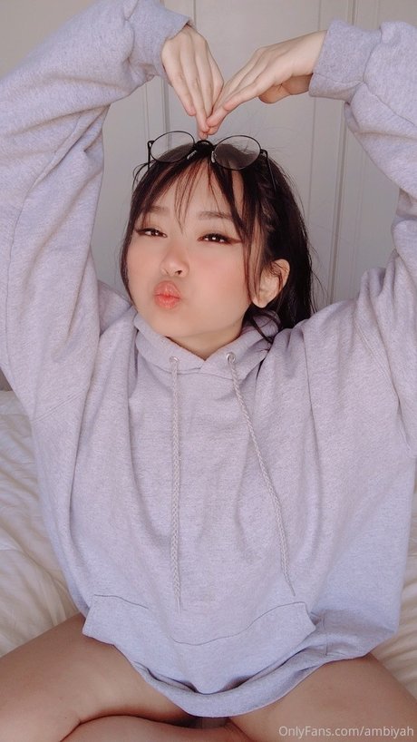 Ambiiyah porn star pic