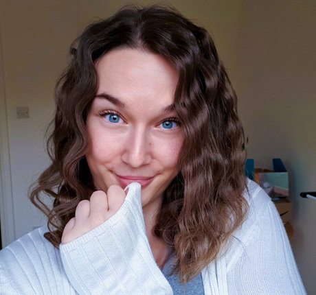 Emily fox official pretty actress images