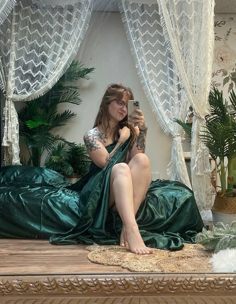 imhayliexo model xxx pics