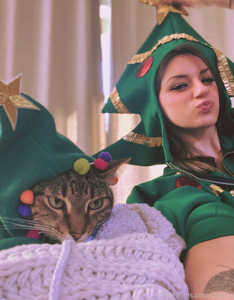 Izzy xx pornstar sexy gallery